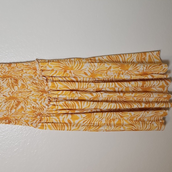 Luxxel Cream and Yellow Dress - Picture 5 of 8